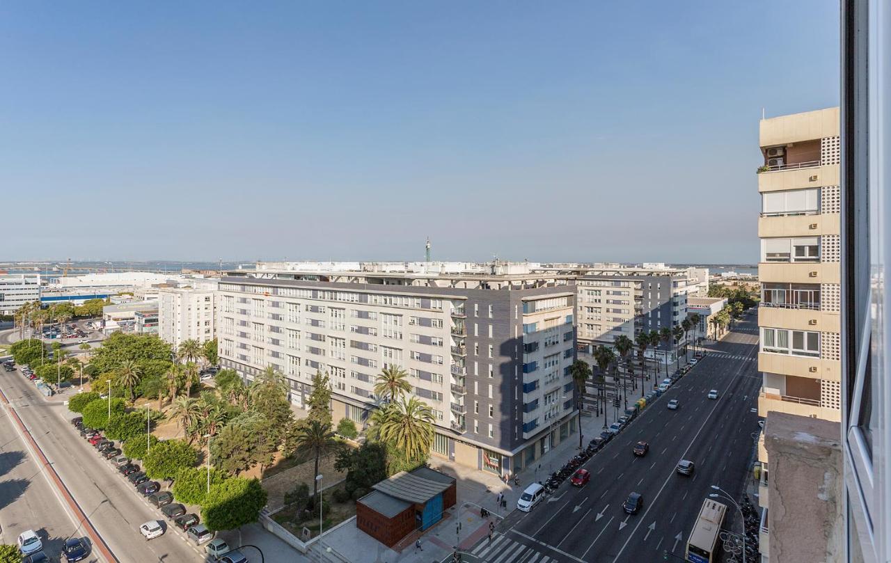 Atico Avda Cadiz Playa Apartment Bagian luar foto